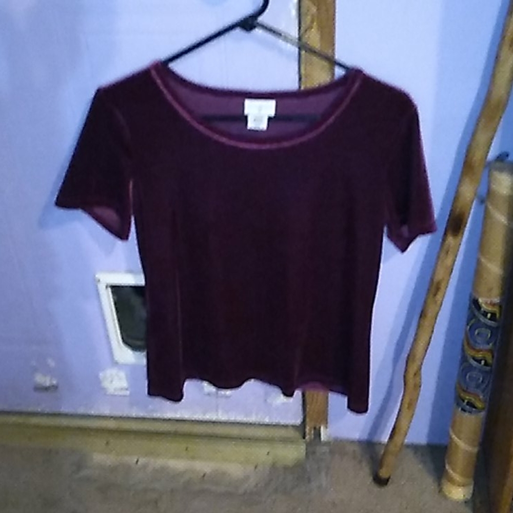 Short sleeve shirt
